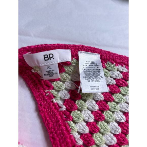 NWOT BP from Nordstrom Crochet Hankerchief Halter Top in Pink Festival Swirl XL - Picture 7 of 7